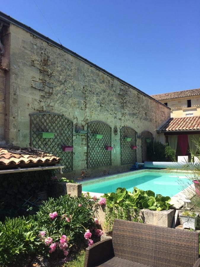 La Maison Du Bourg B&B Puisseguin Exteriér fotografie